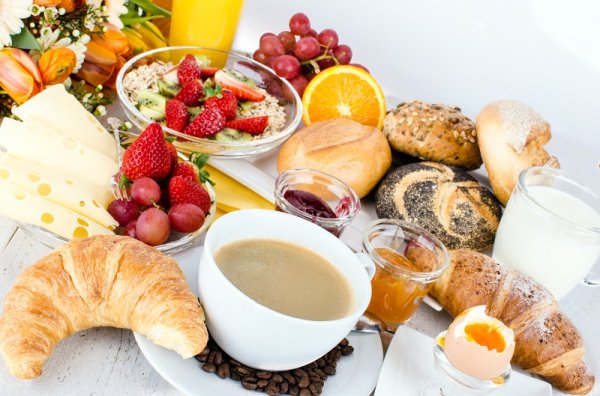 Beats & Brötchen - Frühshoppen nach der Geburtstagsfeier!
