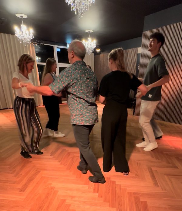 Salsa-Rueda Workshops mit Laura
